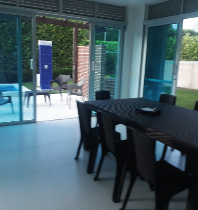 Mesa de trabajo 11