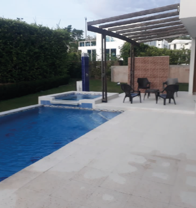 Mesa de trabajo 13