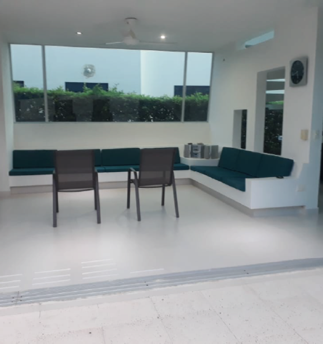 Mesa de trabajo 14