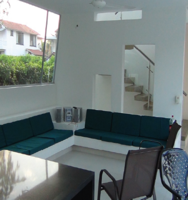 Mesa de trabajo 15