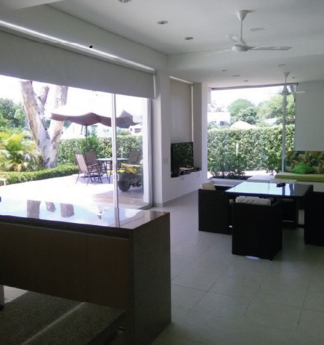 Mesa de trabajo 4