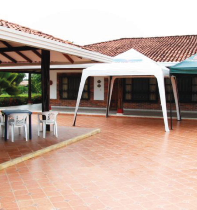 Mesa de trabajo 6