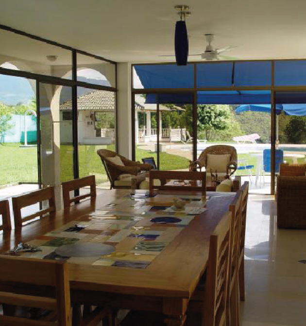 Mesa de trabajo 7