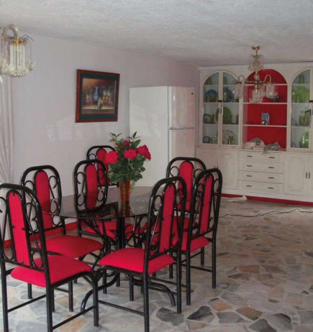 Mesa de trabajo 8