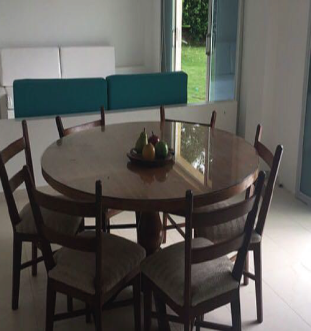 Mesa de trabajo 8